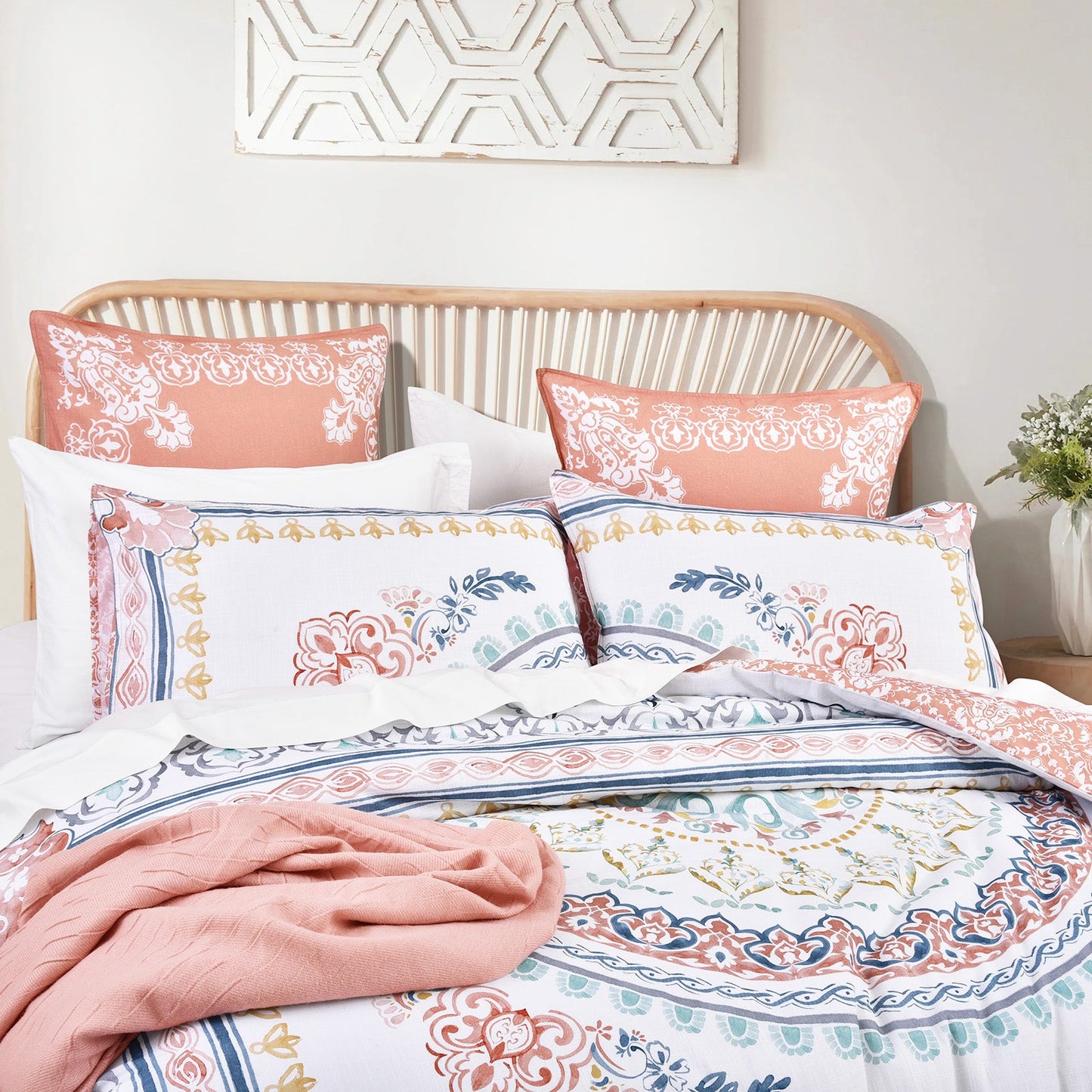 Kalina Quilt Cover Set 300 Thread Count Cotton Reversible